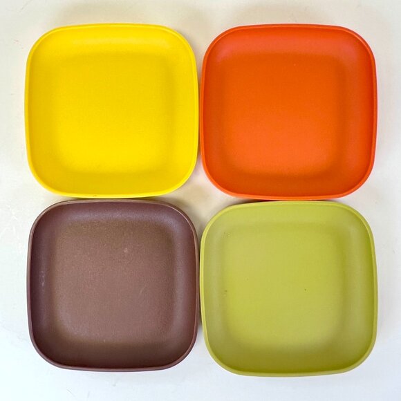 TUPPERWARE Vtg 17 Piece Kid Mini Dishes Pitcher Mug Toys Plates Cups Bowls 1970s - Picture 6 of 16